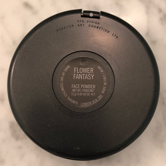 NWOB- MAC Flower Fantasy Face Powder - Picture 4 of 4